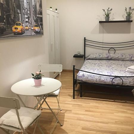 インプルネータ Lulu Bed & Breakfast エクステリア 写真